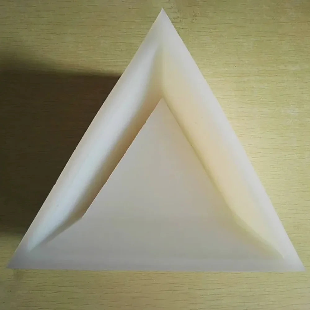Triangle silicone molds Wall hanging type cement flowerpot mold silicone concrete pot molds