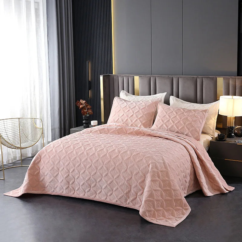 Crystal Velvet 3-Piece Quilted Bedding Set, European Minimalist Luxury Bedspread, Anti-Static Winter Blanket Soft Comforter