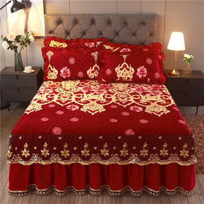 Luxury Velvet Quilted Bedspread Elegant King Queen Bedding Set Short Plush Printing Bed Skirt 1pc Bed Skirt+2pcs Pillowcases