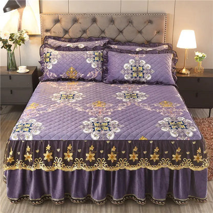 Luxury Velvet Quilted Bedspread Elegant King Queen Bedding Set Short Plush Printing Bed Skirt 1pc Bed Skirt+2pcs Pillowcases