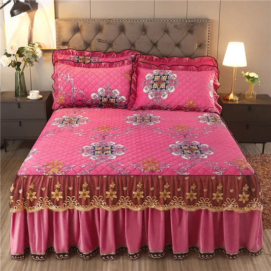 Luxury Velvet Quilted Bedspread Elegant King Queen Bedding Set Short Plush Printing Bed Skirt 1pc Bed Skirt+2pcs Pillowcases