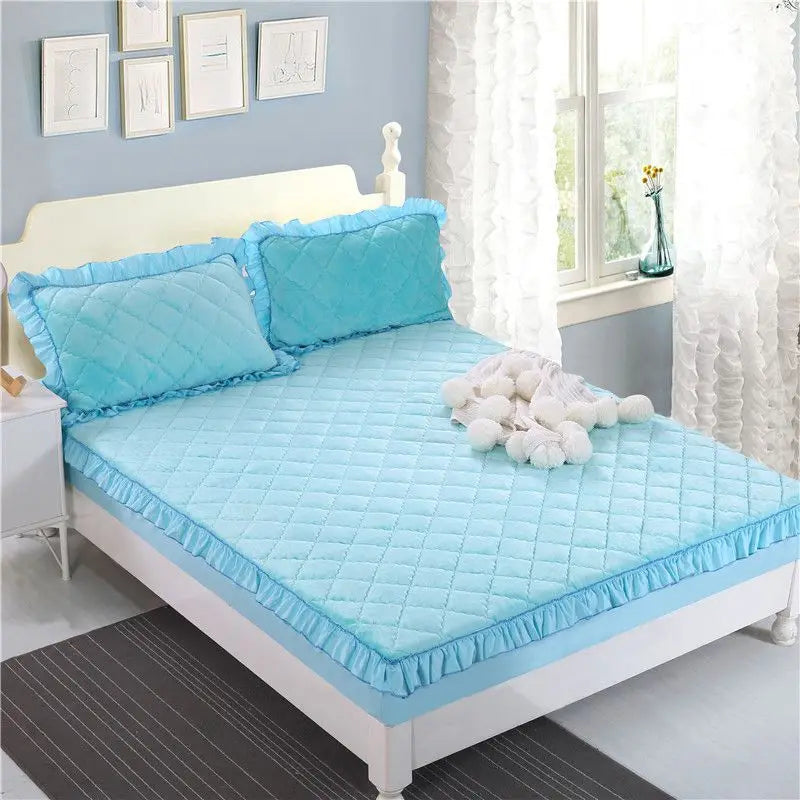 Fashion Flannel Bed Fitted Sheet Quilted Mattress Cover Soft and Comfortable Lace Fit Elastic Band Bed Sheet