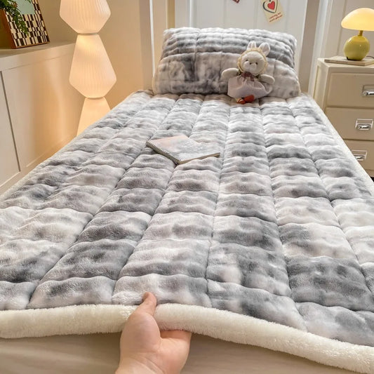 Winter Warm Plush Fleece Thermal Quilted Mattress Pad Double Bed Non-Slip Topper Thin Foldable Design for Home Use 침대 매트리스