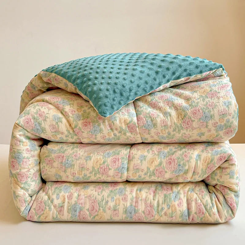 Thi Waable Polyester Fiber Filled Blanket for Students And Adults Spring Autumn Winter Brand New Condition from China