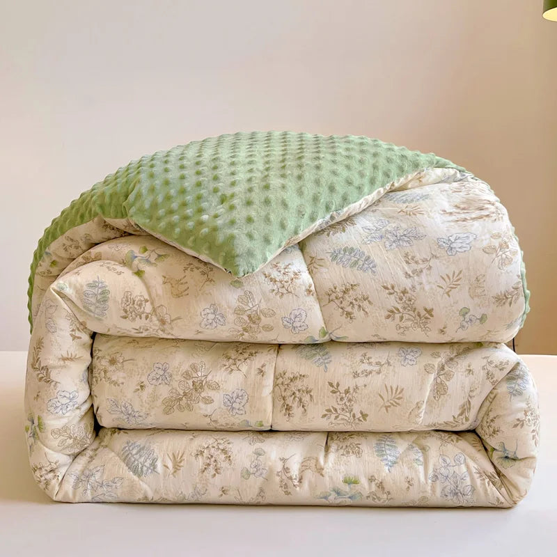 Thi Waable Polyester Fiber Filled Blanket for Students And Adults Spring Autumn Winter Brand New Condition from China