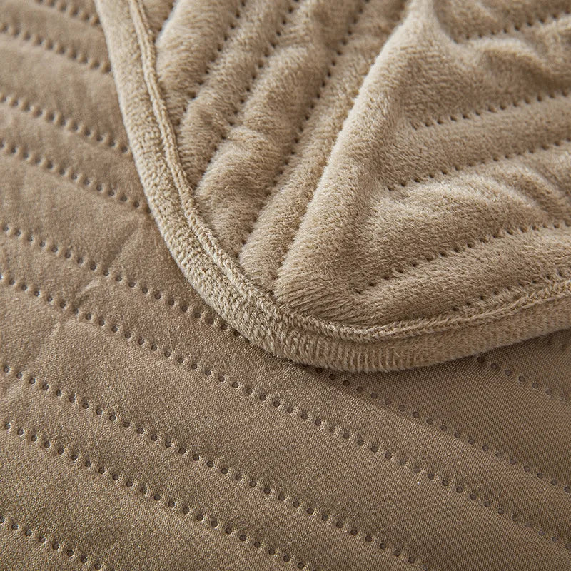 Velvet Quilted Bedspread Stripe Jacquard Bed Cover Blanket European Style Soft Warm Bedding Bed Protector Bedsheet