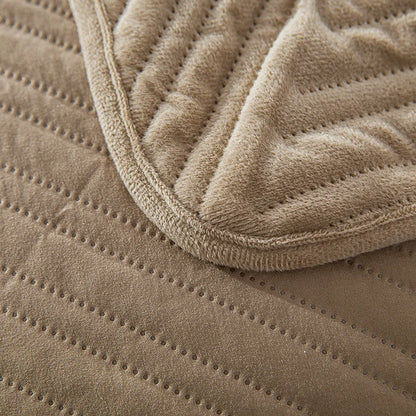 Velvet Quilted Bedspread Stripe Jacquard Bed Cover Blanket European Style Soft Warm Bedding Bed Protector Bedsheet