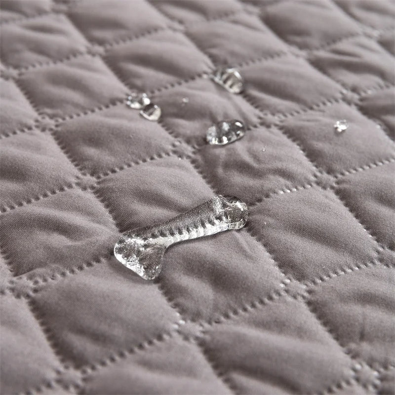 Waterproof Bedspread Pets Dog Cat Kids Urine Pad Bed Sheet Cover Quilted Mattress Pads Washable Mattress Protector Covers Solid