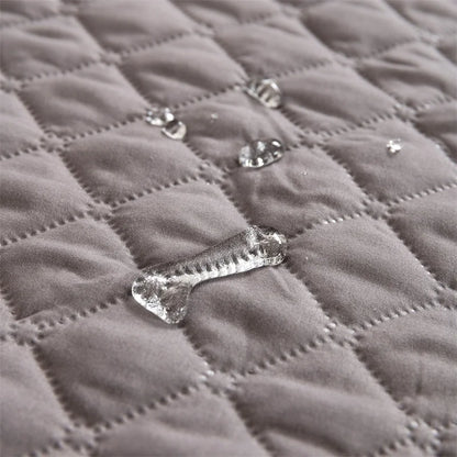 Waterproof Bedspread Pets Dog Cat Kids Urine Pad Bed Sheet Cover Quilted Mattress Pads Washable Mattress Protector Covers Solid