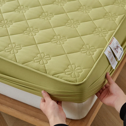 Waterproof Mattress Protector Embossed Bed Mattress Cover Soft Breathable Fitted Mattress Pad Cover 120/140/160/200x200 Washable
