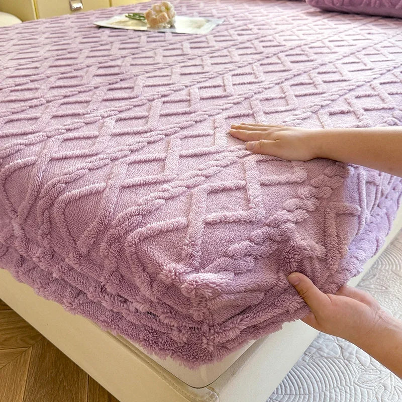 Coral Velvet Bedsheet Bedspread Milk Velvet Mattress Protective Cover Winter Plush Insulation Bedspread Single Queen King Size