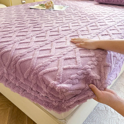 Coral Velvet Bedsheet Bedspread Milk Velvet Mattress Protective Cover Winter Plush Insulation Bedspread Single Queen King Size