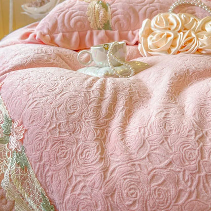 4/6Pcs Pink Flowers Lace Ruffles Princess Bedding Set Warm Thickened Winter Carved Velvet Duvet Cover Set Bedspread Pillowcases