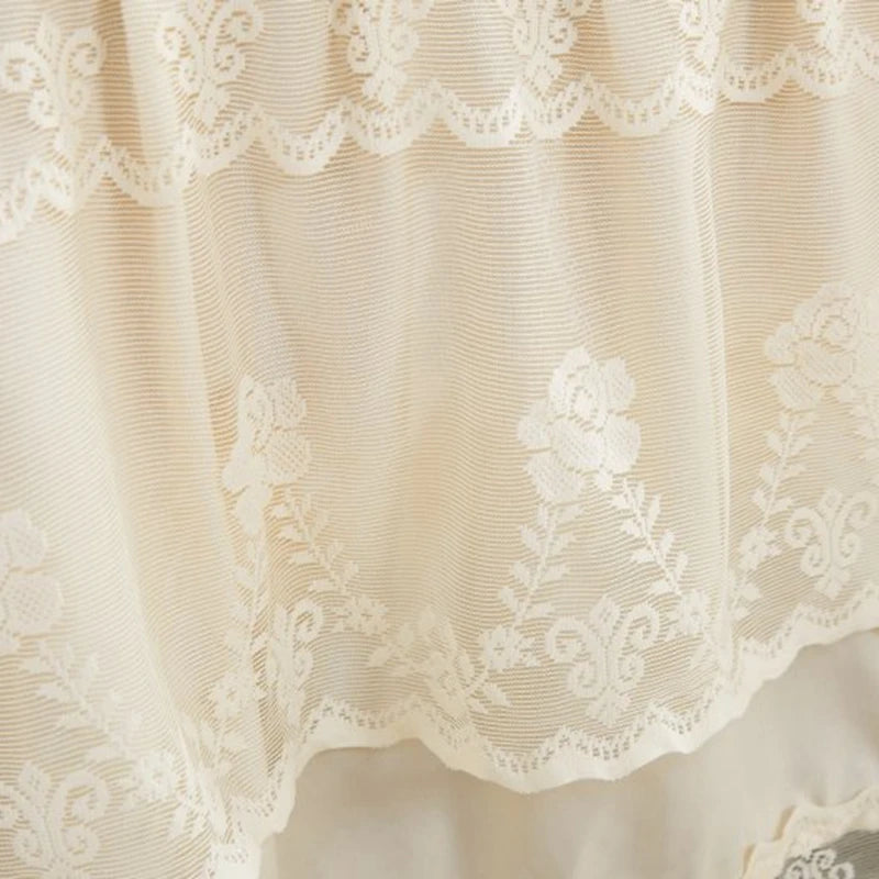 New 3 Layers Bed Skirt Lace Ruffled Bed Skirt Couvre Lit Bedroom Bed Cover Bed Skirt Non-slip Mattress Cover Bedsheet Bedspread