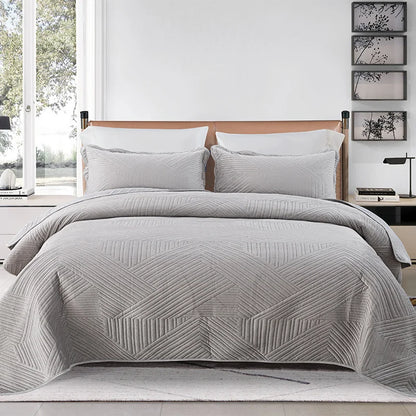 Velvet Quilted Bedspread Stripe Jacquard Bed Cover Blanket European Style Soft Warm Bedding Bed Protector Bedsheet