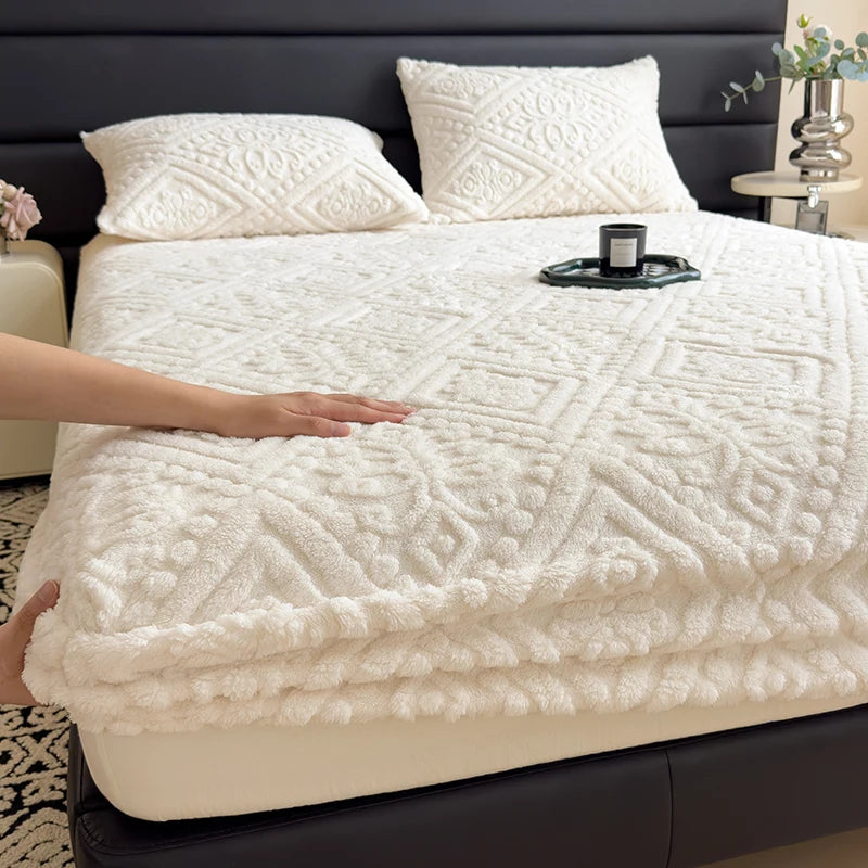 Winter Warm Plush Fleece Mattress Cover with Elastic Band Soft Anti-Slip Breathable Comfortable Bed Sheet Jacquard Fitted Sheets