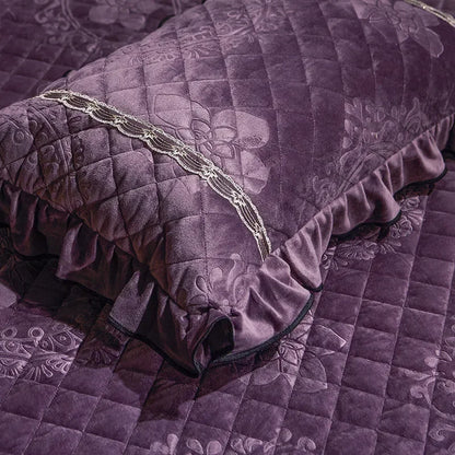 AI WINSURE-Europe Lace Velvet 4pcs Bedding Set, Embossed Duvet Cover, Quilted Bedspread, Soft, with 2 Pillowcases, for Winter