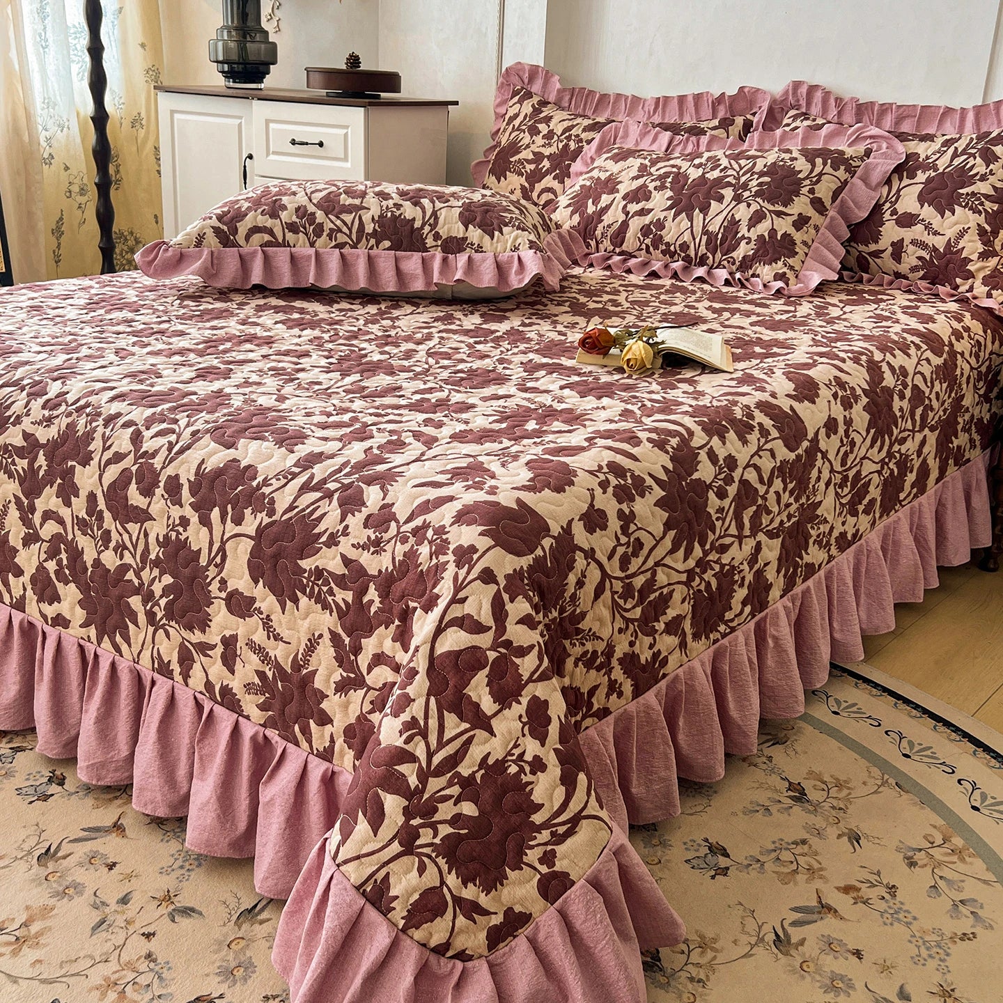 1pc Quilted Bedspread with Ruffles Thickened Flower Printed Bed Cover Queen/King Size Bedspreads colchas y coverlets 침대 패드