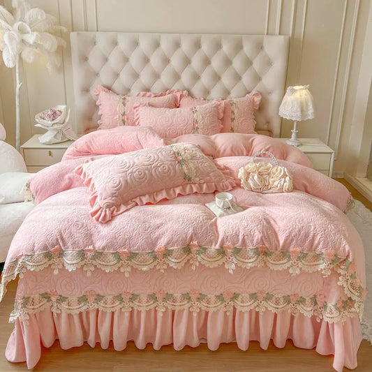 4/6Pcs Pink Flowers Lace Ruffles Princess Bedding Set Warm Thickened Winter Carved Velvet Duvet Cover Set Bedspread Pillowcases