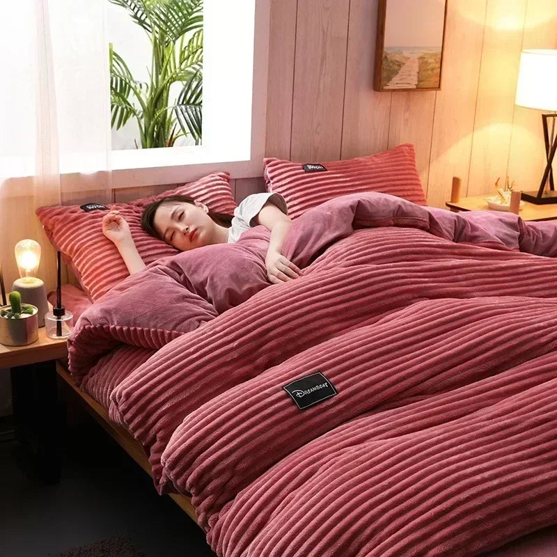 Ultra-Soft Velvet Duvet Cover Warm Thick Bed Quilt Cover Double Bed Luxury Bedding Solid Color Velvet Duvet Cover 겨울용 따뜻한 이불 커버