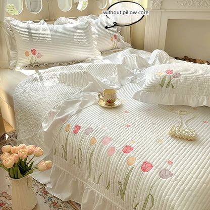 Quilt Bedding Set,white Lightweight Soft Bedspread, embroidery tulip Coverlet Set for All Seasons,3 Piece(1 Quilt,2 Pillow Shams