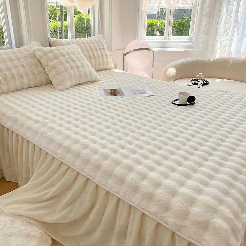 Bonenjoy Plush Bed Skirt for Winter Bed Cover Warm Bedspread Home Bed Skirts Ruffles Mattress Protector 침대스커트 (No Pillowcase)