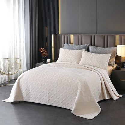 Crystal Velvet 3-Piece Quilted Bedding Set, European Minimalist Luxury Bedspread, Anti-Static Winter Blanket Soft Comforter