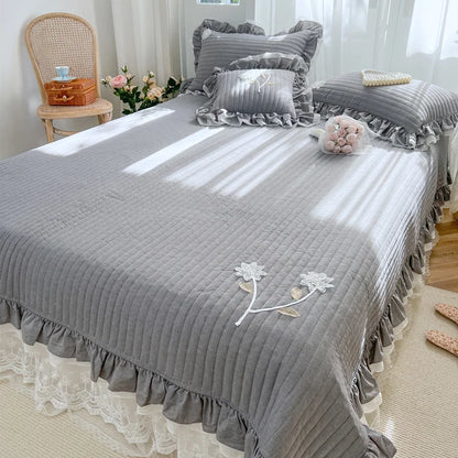 Elegant Handmade Flowers Quilted Washed Cotton Lace Princess Bedspread Coverlet Queen Double Mattress Cover Bed Sheet Quilts