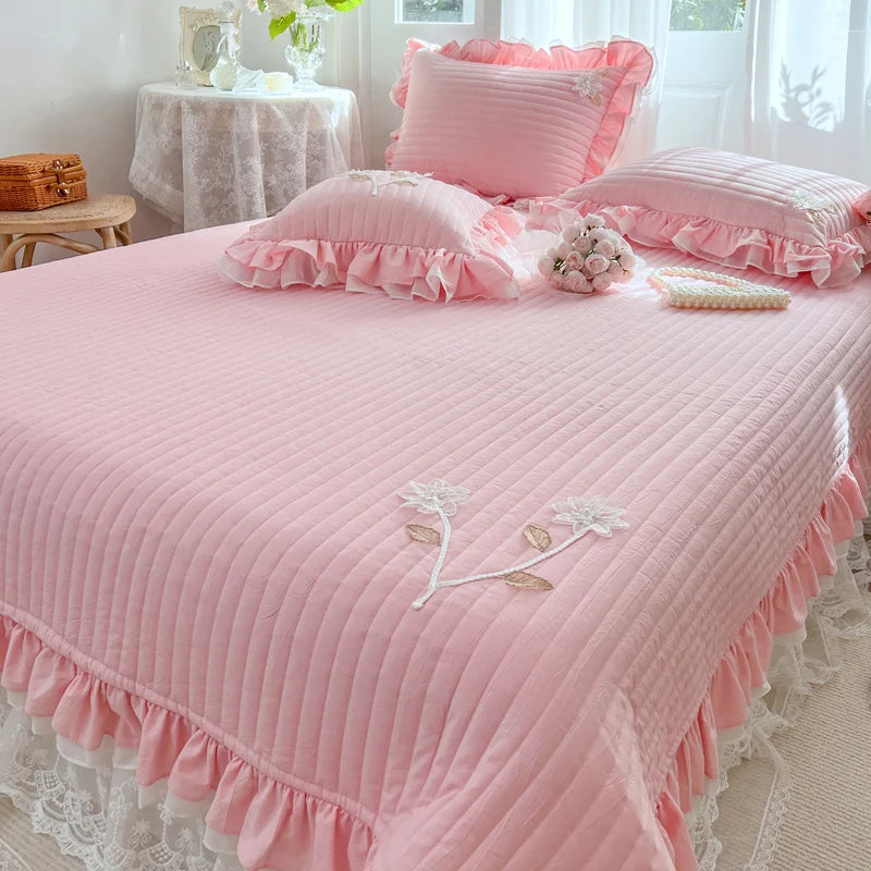Elegant Handmade Flowers Quilted Washed Cotton Lace Princess Bedspread Coverlet Queen Double Mattress Cover Bed Sheet Quilts