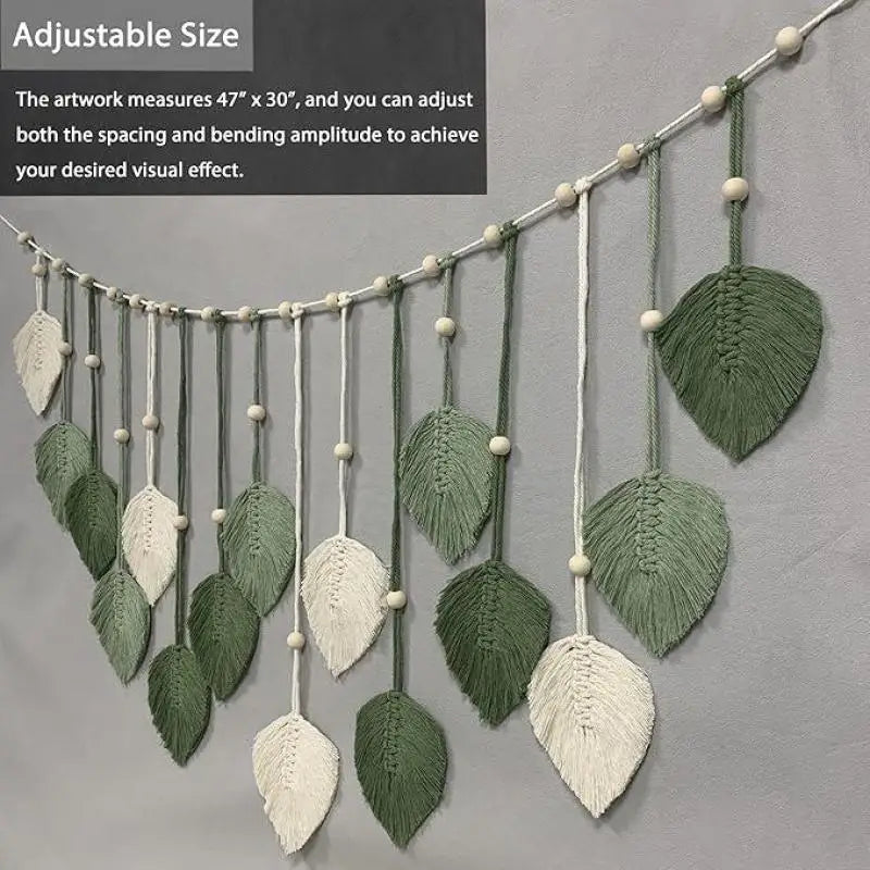 Bohemian Style Woven Leaf Wall Hanging, Bohemian Country Style Perfect for Decorating Bedrooms, Kitchens, Dining Rooms and Bathrooms, a Great Gift for Mom, Decorative Natural Hanging Ornament.