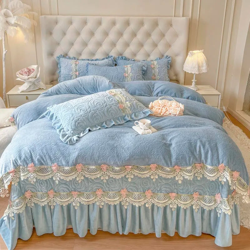 4/6Pcs Pink Flowers Lace Ruffles Princess Bedding Set Warm Thickened Winter Carved Velvet Duvet Cover Set Bedspread Pillowcases