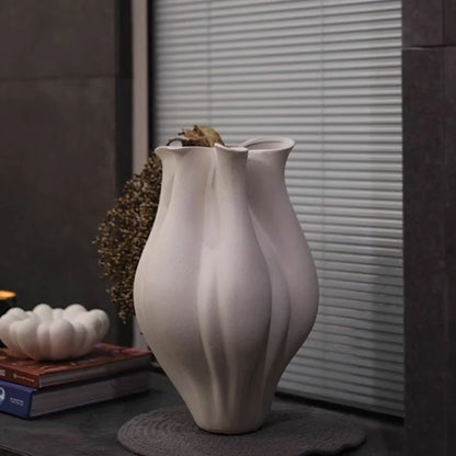 Modern Vases Table Decoration Flower Vase Art Elegant Plants Vase Living Room Luxury Flowers Bottle Aesthetic Interior Ornaments