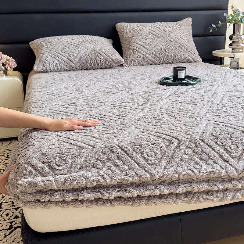Winter Warm Plush Fleece Mattress Cover with Elastic Band Soft Anti-Slip Breathable Comfortable Bed Sheet Jacquard Fitted Sheets