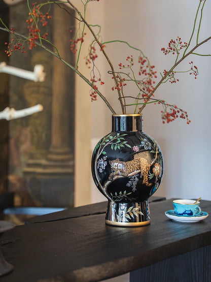 Leopard In The Jungle Porch Living Room Ceramic Art Vase Decoration Retro Flower Arrangement Sun God Medieval Ornaments