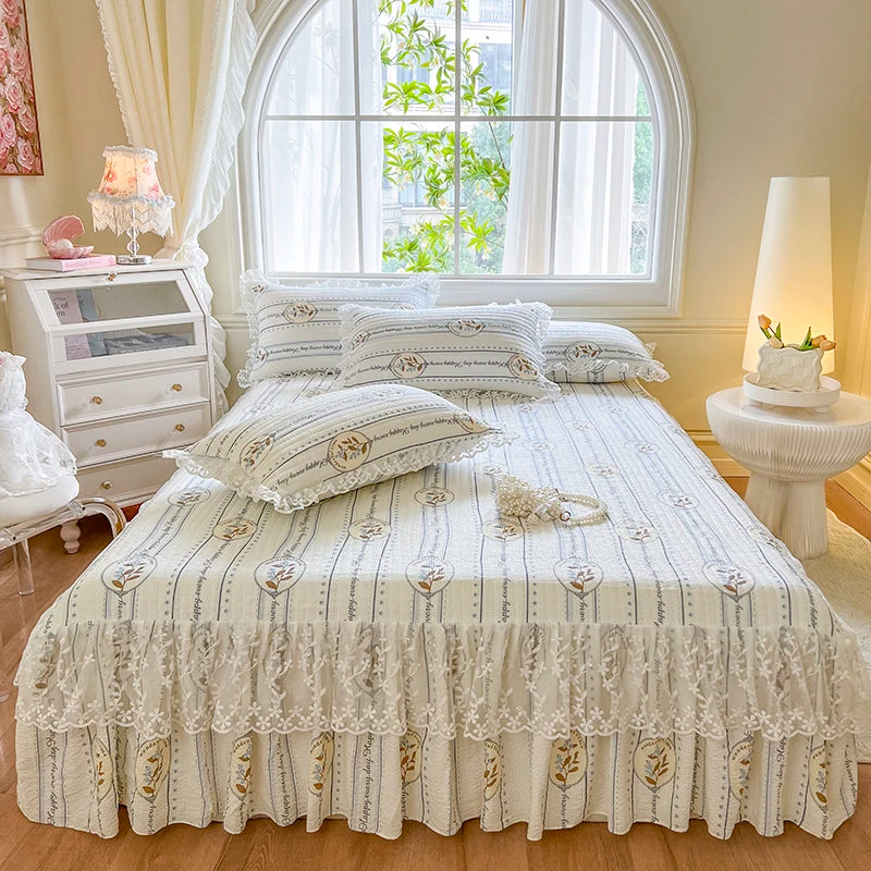 Princess 1 Piece Lace Bed Skirt + 2 Piece Pillowcases Bedding Bedspreads Sheet Pink Lace Bedding Set Bed For Girl Bed Cover