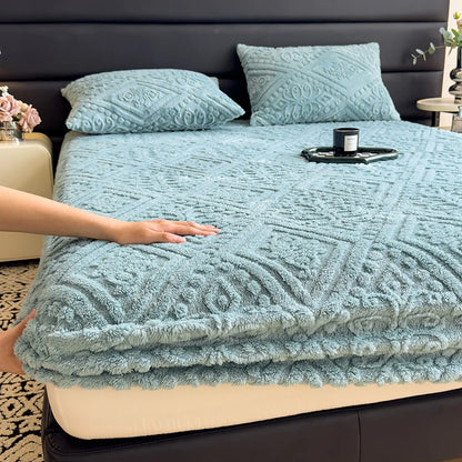 Winter Warm Plush Fleece Mattress Cover with Elastic Band Soft Anti-Slip Breathable Comfortable Bed Sheet Jacquard Fitted Sheets