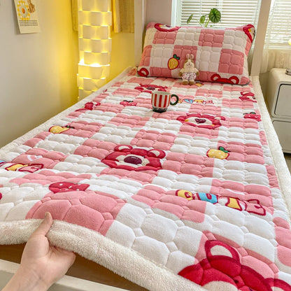 2024 Winter Milk Velvet Bedspread King Size Bed Cover Quilted Mattress Pad Washable Mattress Protector Bed Linen Queen Bedsheet