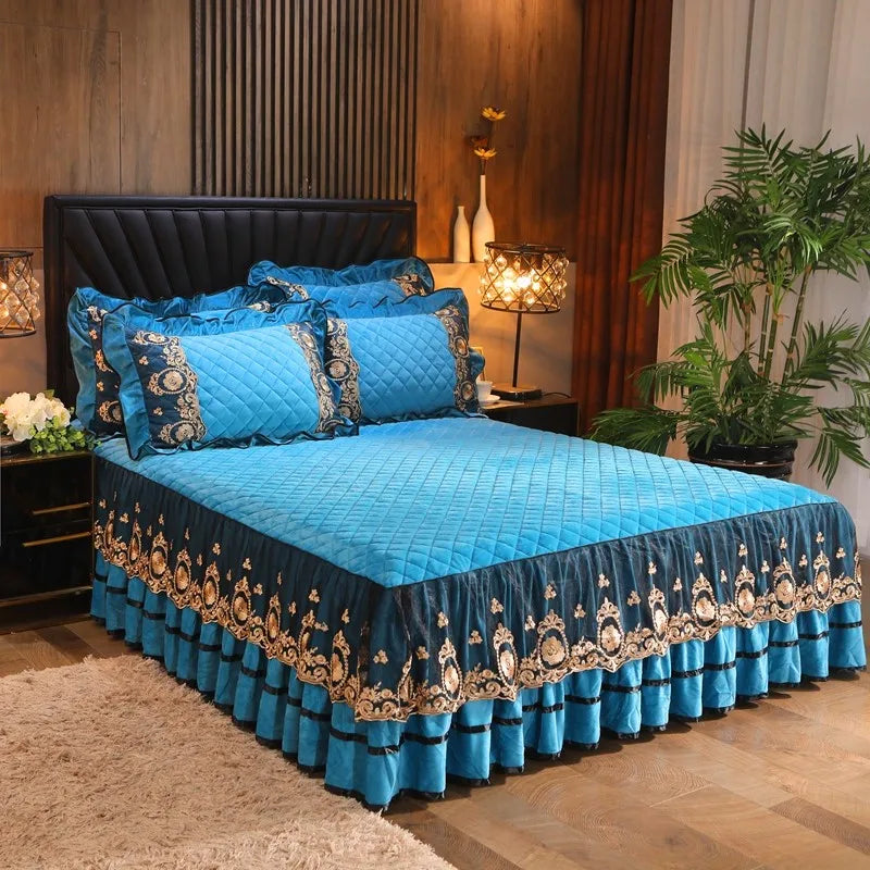 Luxury Lace Bed Skirt Bedspreads Bedding Thicken Velvet Plush Quilted Embossing Bed Spread for Home Not Including Pillowcase