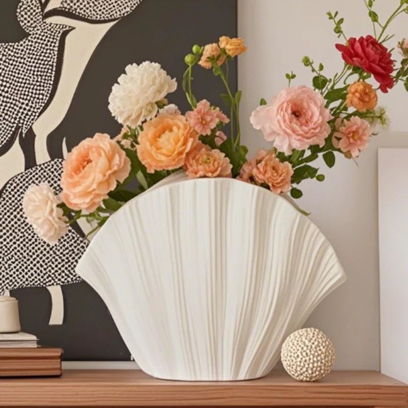 Nordic Vases Modern Home Decoration Vases Ceramics Elegant Room Ornaments Aesthetic Luxury Decor Home Hydroponics Vases