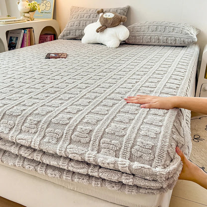 Winter Warm Plush Fleece Mattress Cover with Elastic Band Soft Anti-Slip Breathable Comfortable Bed Sheet Jacquard Fitted Sheets