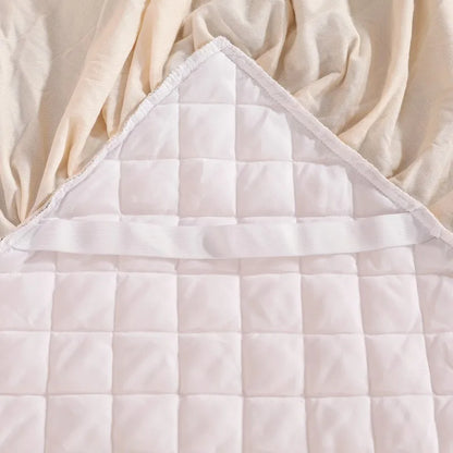 Luxury Lace Bed Skirt Bedspreads Bedding Thicken Velvet Plush Quilted Embossing Bed Spread for Home Not Including Pillowcase