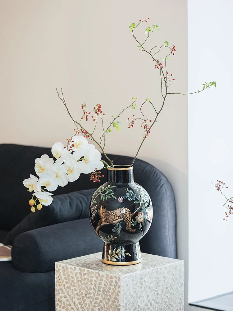 Leopard In The Jungle Porch Living Room Ceramic Art Vase Decoration Retro Flower Arrangement Sun God Medieval Ornaments