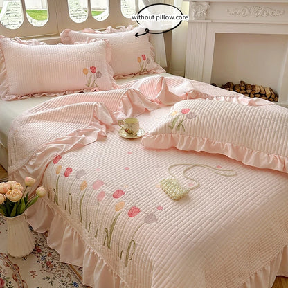 Quilt Bedding Set,white Lightweight Soft Bedspread, embroidery tulip Coverlet Set for All Seasons,3 Piece(1 Quilt,2 Pillow Shams