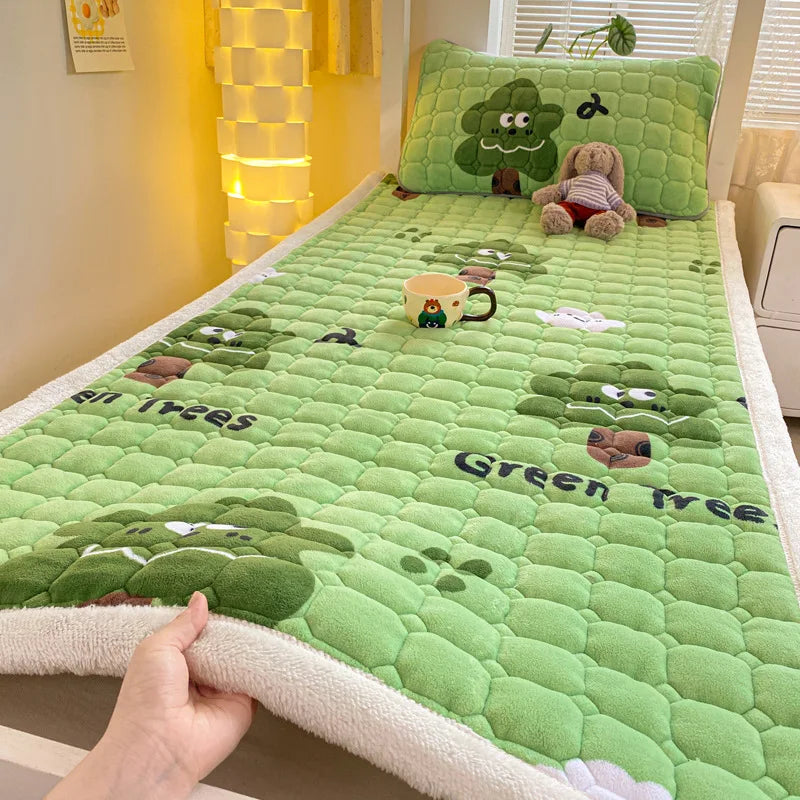 2024 Winter Milk Velvet Bedspread King Size Bed Cover Quilted Mattress Pad Washable Mattress Protector Bed Linen Queen Bedsheet
