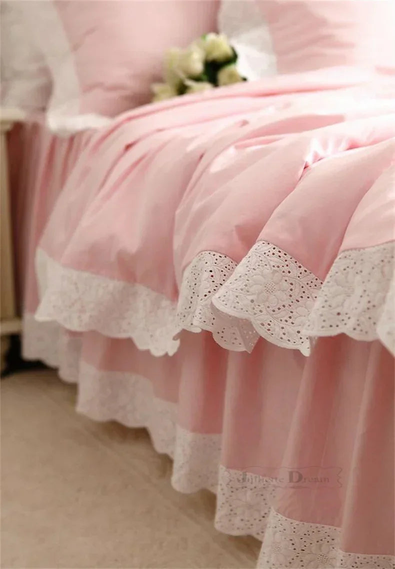 Pink Lace Bedding Set for Queen Luxury Embroidery Wedding Beddings Princess Ruffle Duvet Cover Handmade Bed Sheet Skirt Type