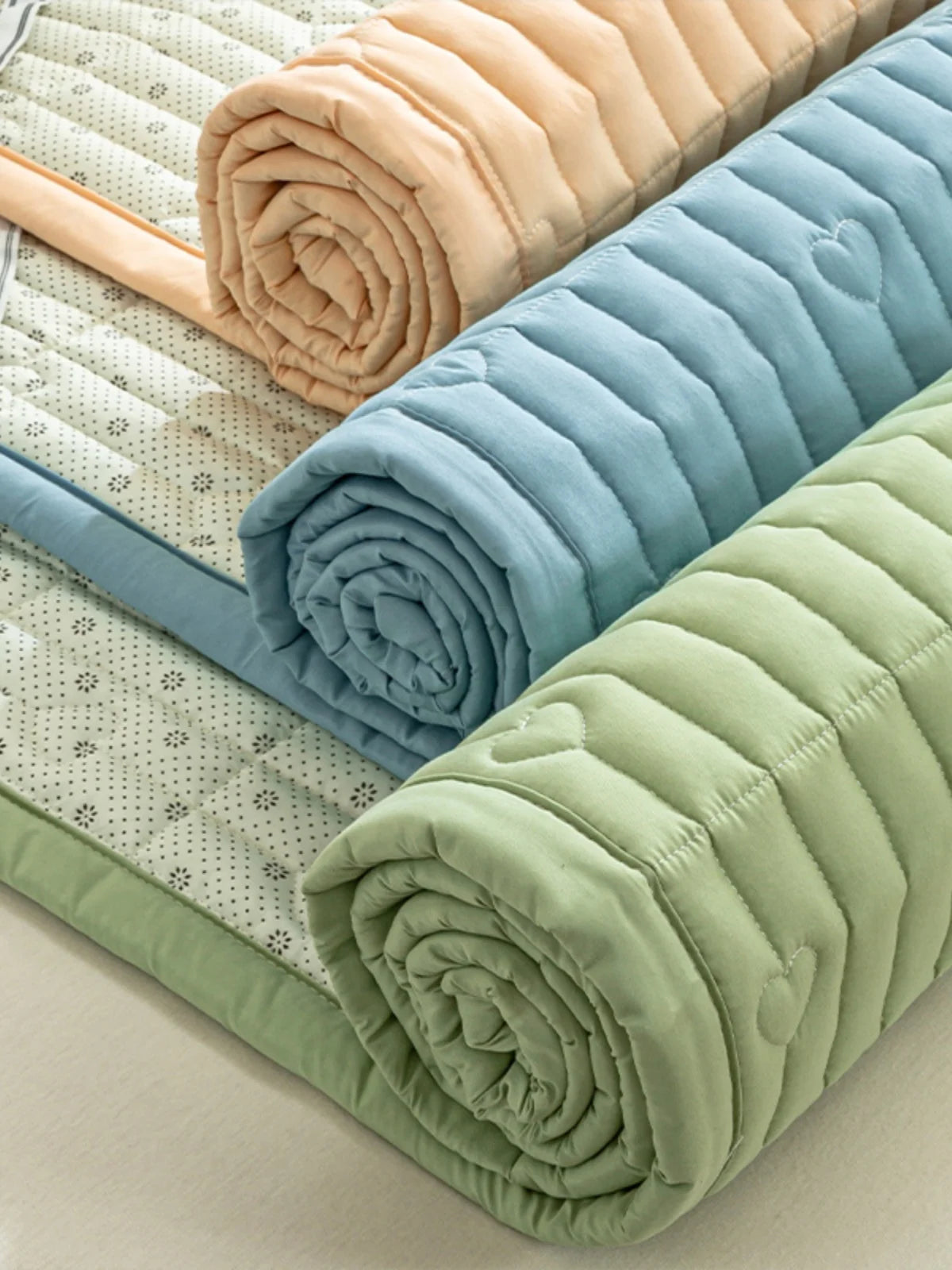 Class a Cotton Sandwich Mattr Soft Pad Home Bed Cover Dormi Single Double Bed Quilt All Seasons Universal