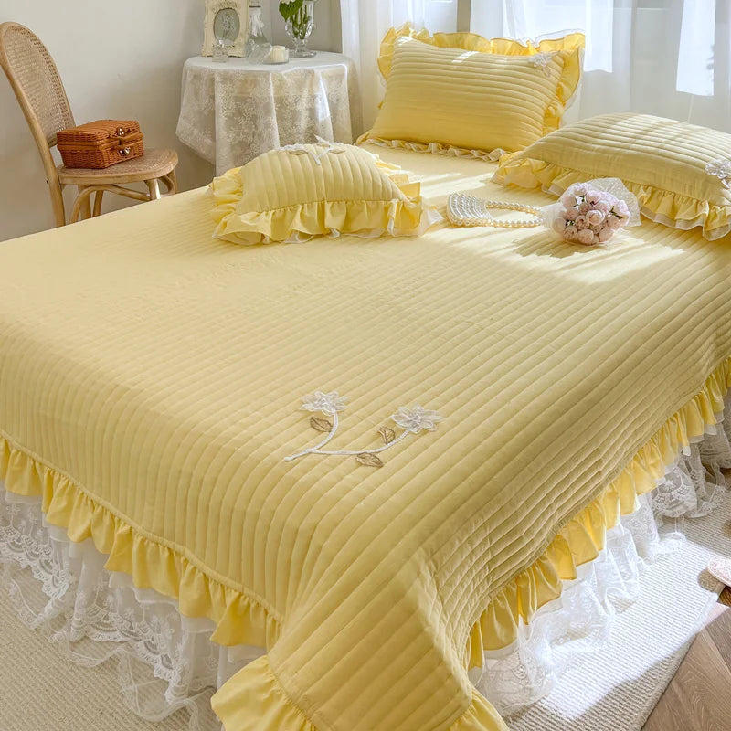 Elegant Handmade Flowers Quilted Washed Cotton Lace Princess Bedspread Coverlet Queen Double Mattress Cover Bed Sheet Quilts