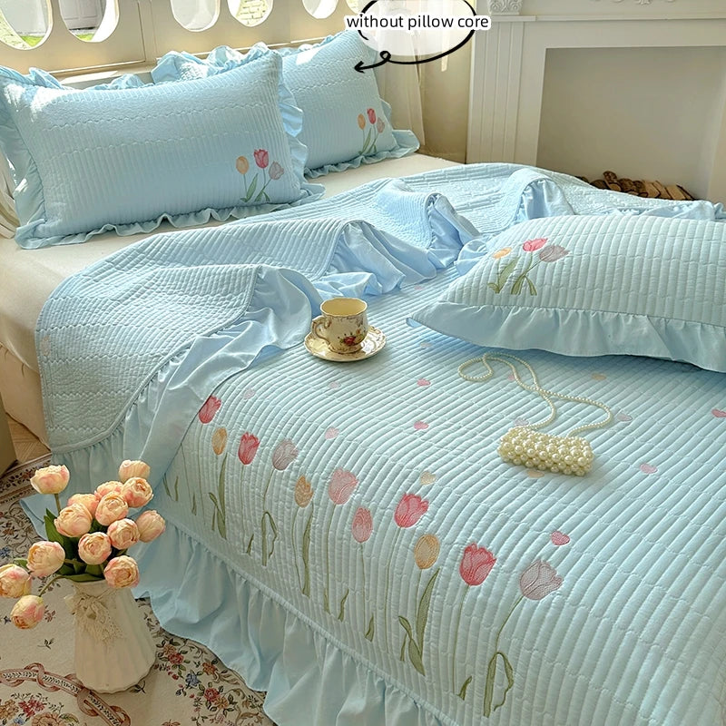 Quilt Bedding Set,white Lightweight Soft Bedspread, embroidery tulip Coverlet Set for All Seasons,3 Piece(1 Quilt,2 Pillow Shams