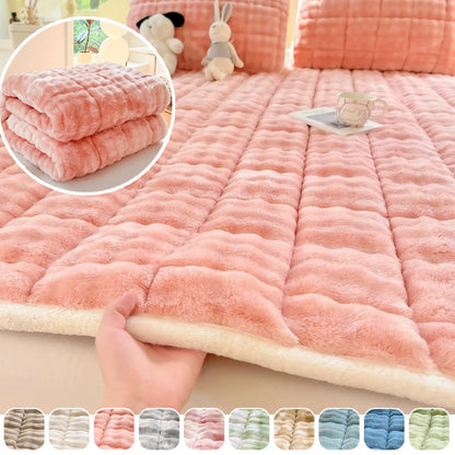 Winter Warm Plush Fleece Thermal Quilted Mattress Pad Double Bed Non-Slip Topper Thin Foldable Design for Home Use 침대 매트리스