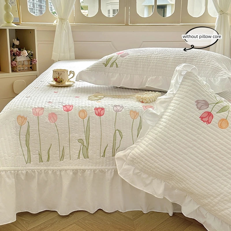 Quilt Bedding Set,white Lightweight Soft Bedspread, embroidery tulip Coverlet Set for All Seasons,3 Piece(1 Quilt,2 Pillow Shams